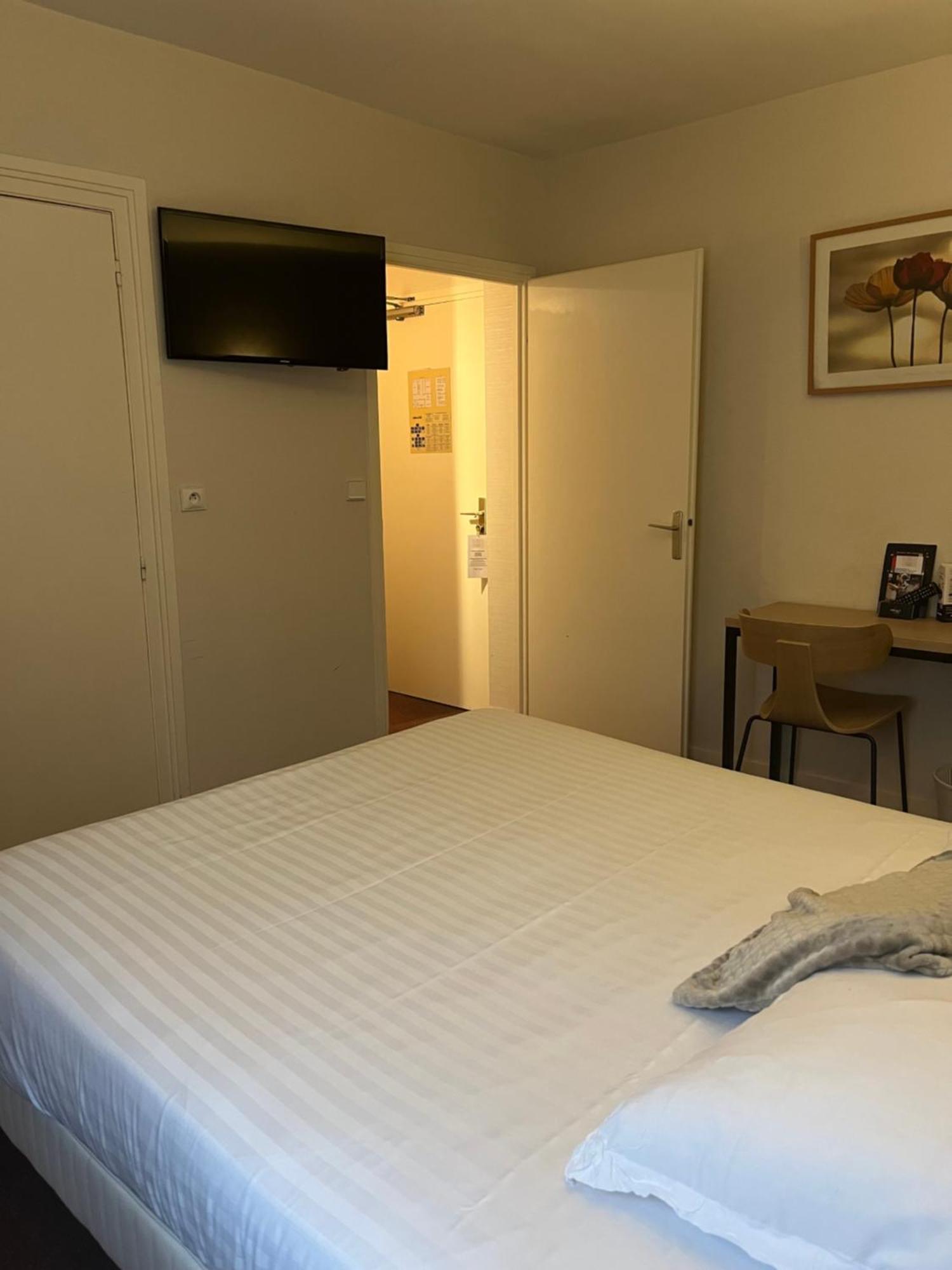 Hotel De Troyes Habitación foto